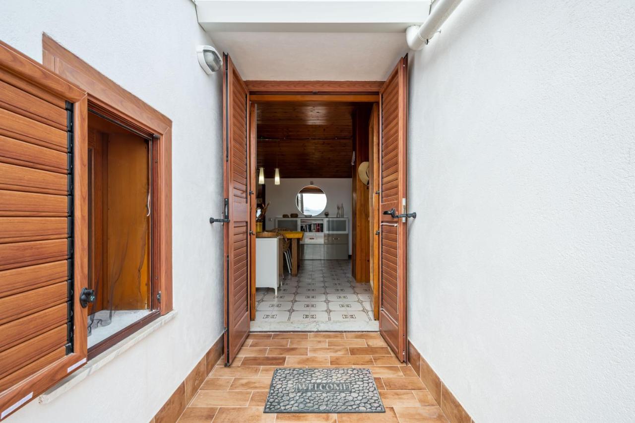 Apartamento Naxos Charming Penthouse With Swimming Pool X6 Giardini-Naxos Exterior foto